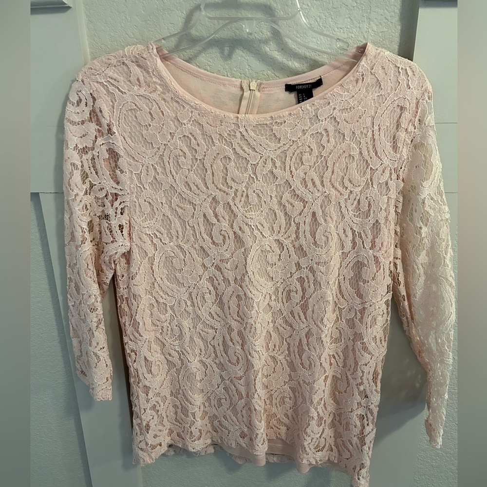 Forever 21 Light Pink‎ Lace Top